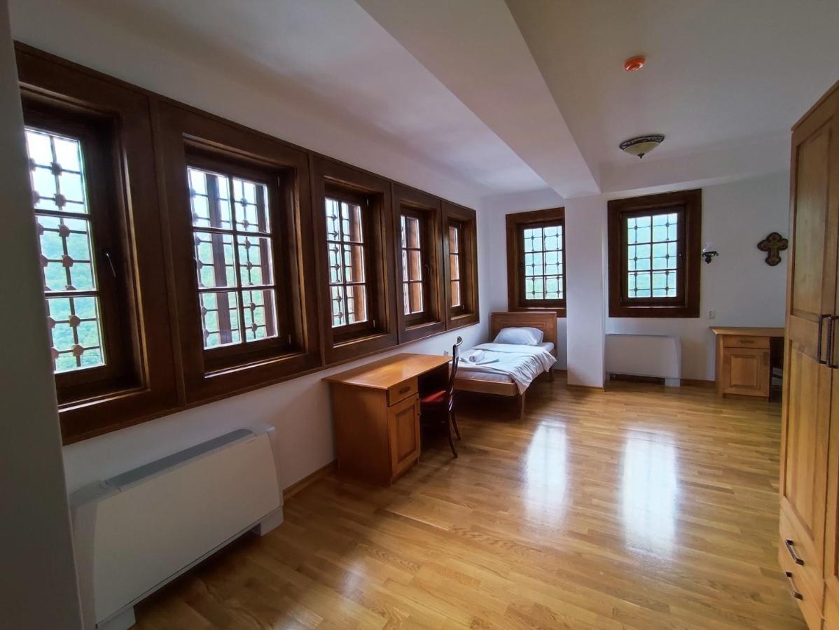 Guest Mansion, Гостински Палат Rostusa 외부 사진