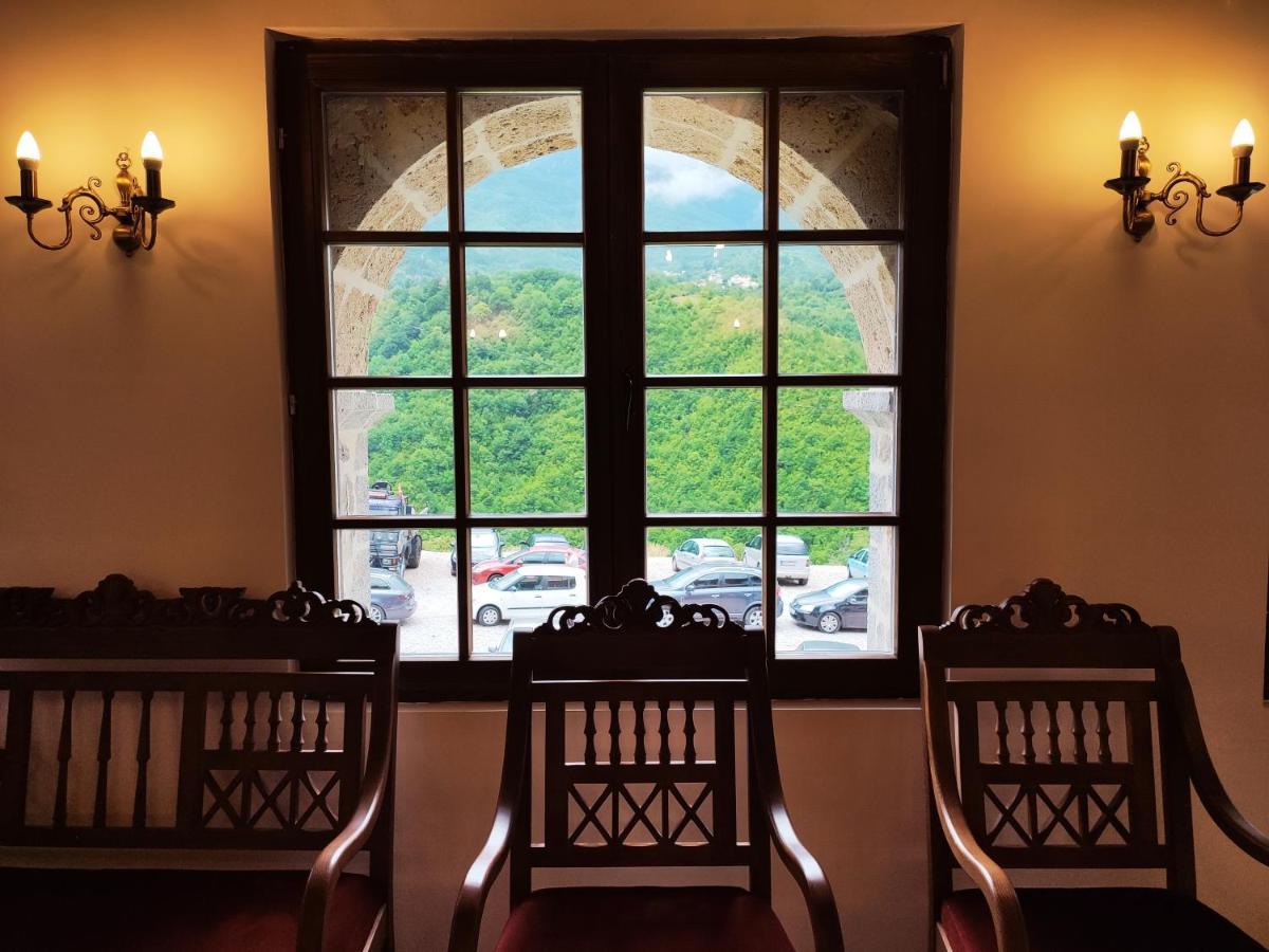 Guest Mansion, Гостински Палат Rostusa 외부 사진