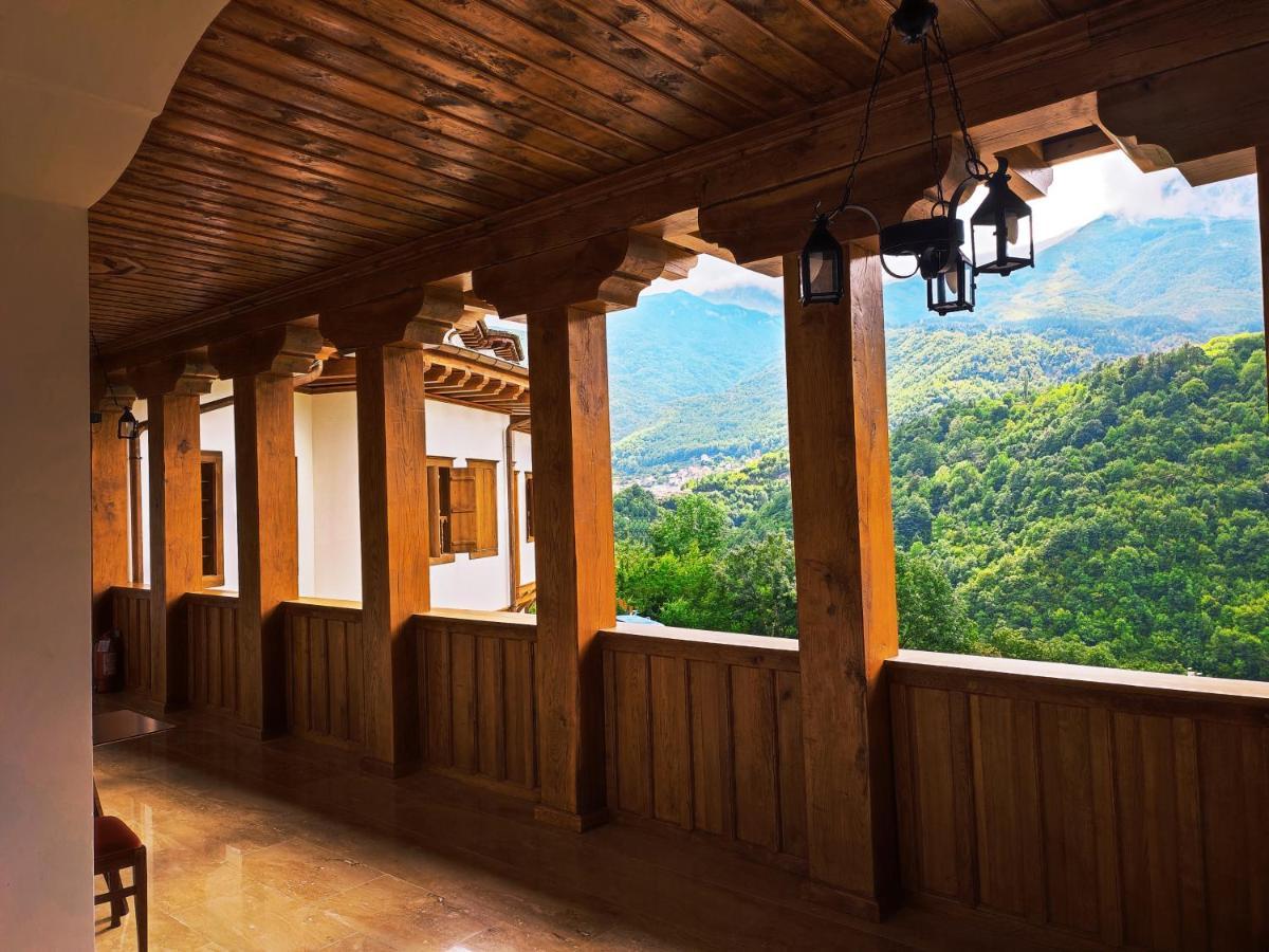 Guest Mansion, Гостински Палат Rostusa 외부 사진