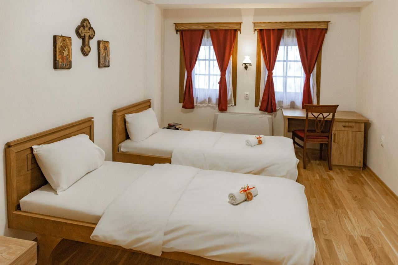 Guest Mansion, Гостински Палат Rostusa 외부 사진