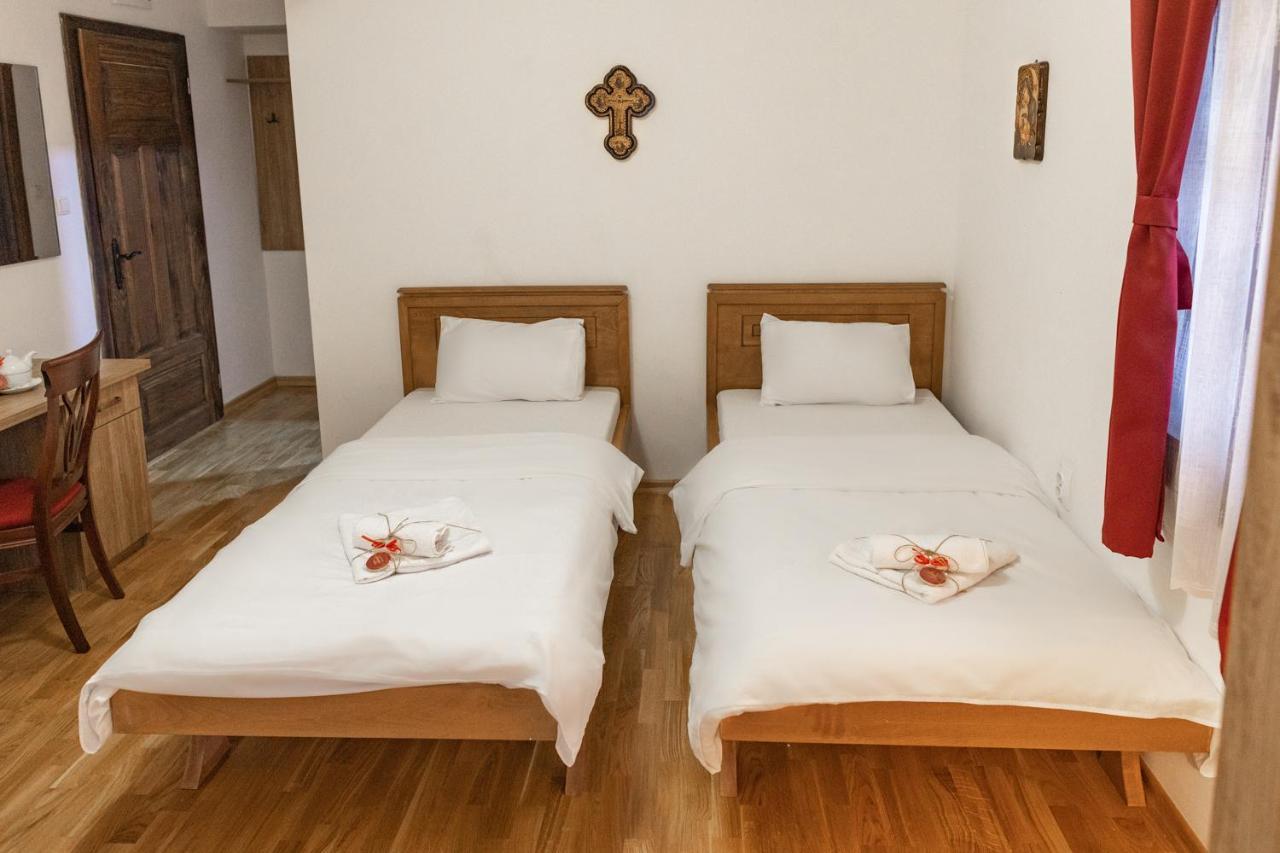 Guest Mansion, Гостински Палат Rostusa 외부 사진