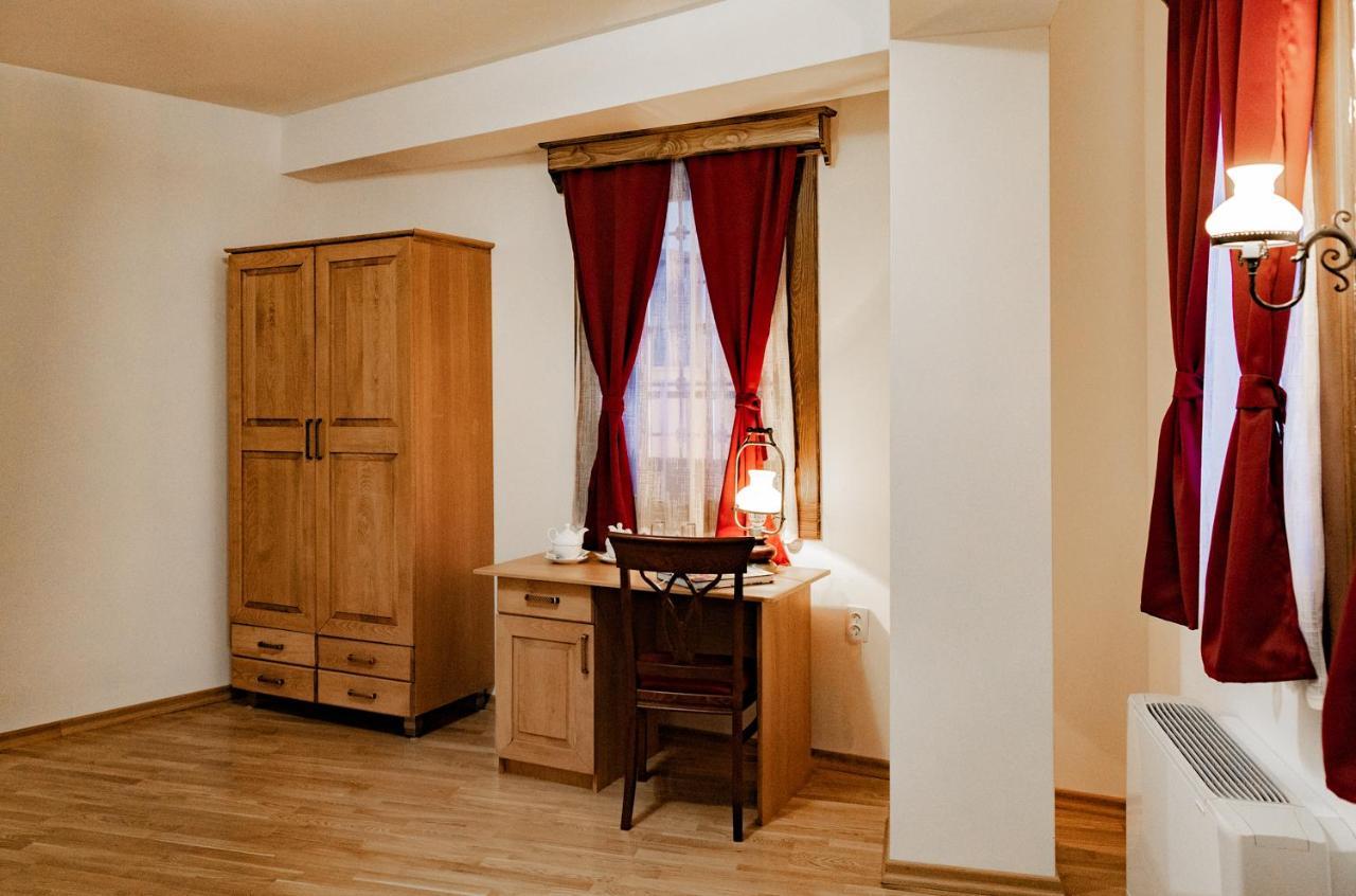 Guest Mansion, Гостински Палат Rostusa 외부 사진