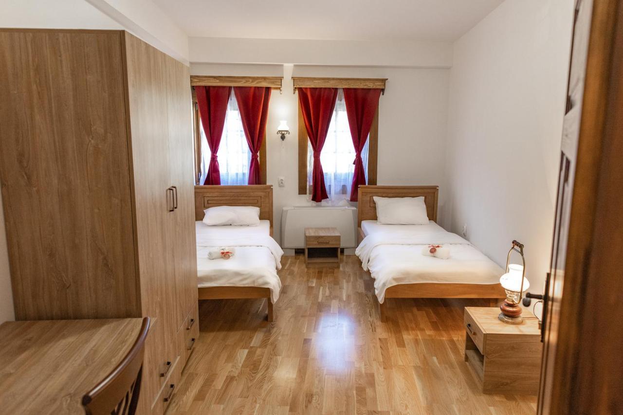 Guest Mansion, Гостински Палат Rostusa 외부 사진