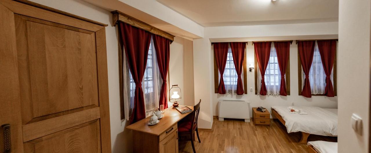 Guest Mansion, Гостински Палат Rostusa 외부 사진