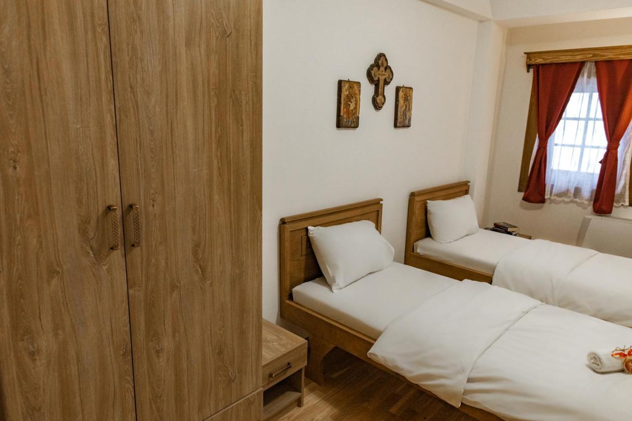 Guest Mansion, Гостински Палат Rostusa 외부 사진
